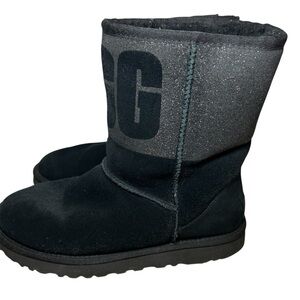 UGG Women’s Classic Short Sparkle Suede Sheepskin Boots US Sz 8 Black